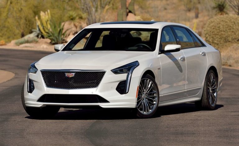 Cadillac CT6-V. Mecum subastará este con solo 1.637 kilómetros