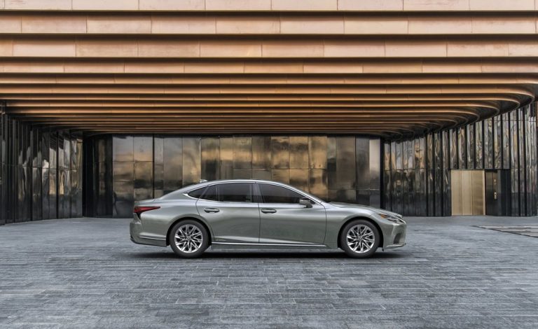 Conducimos el Lexus LS 500h. Mejor, ¿imposible?