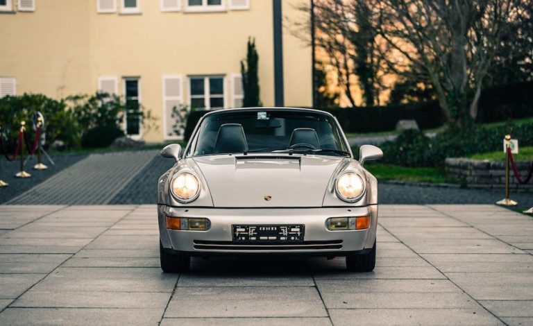 Sale a subasta este Porsche 911 Carrera 2 Cabriolet de Diego Armando Maradona
