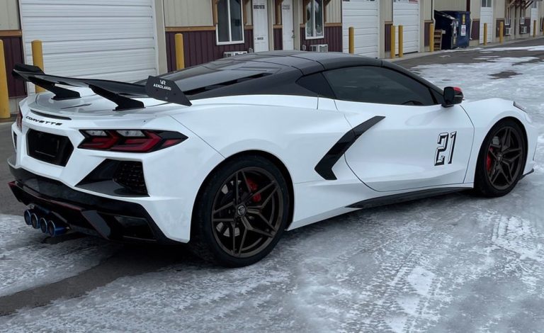 Corvette C8. Aerolarri crea este sistema de escape central