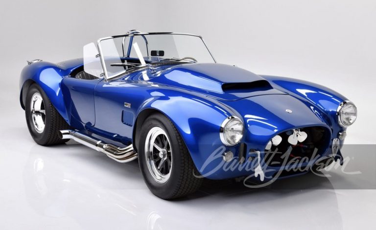 Este Cobra 427 Super Snake de 1966 que perteneció a Carroll Shelby, ahora puede ser tuyo