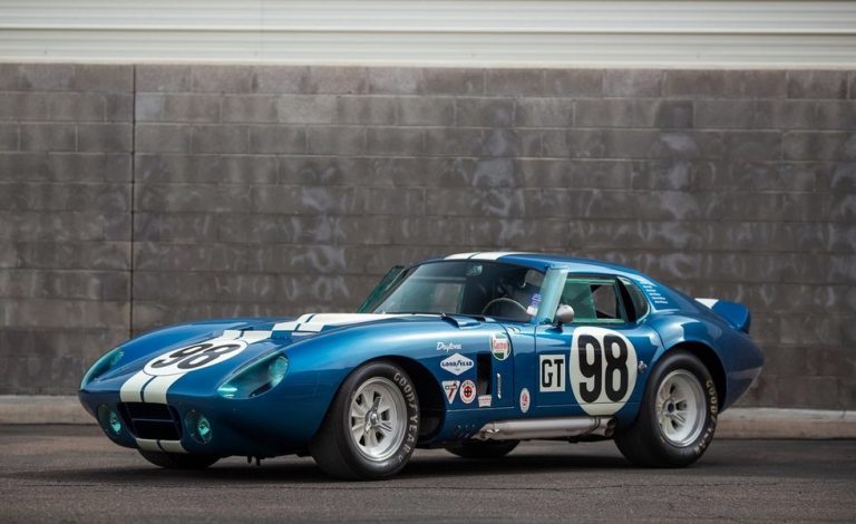 ¿Quieres el Cobra Daytona de 1965 de Carroll Shelby?