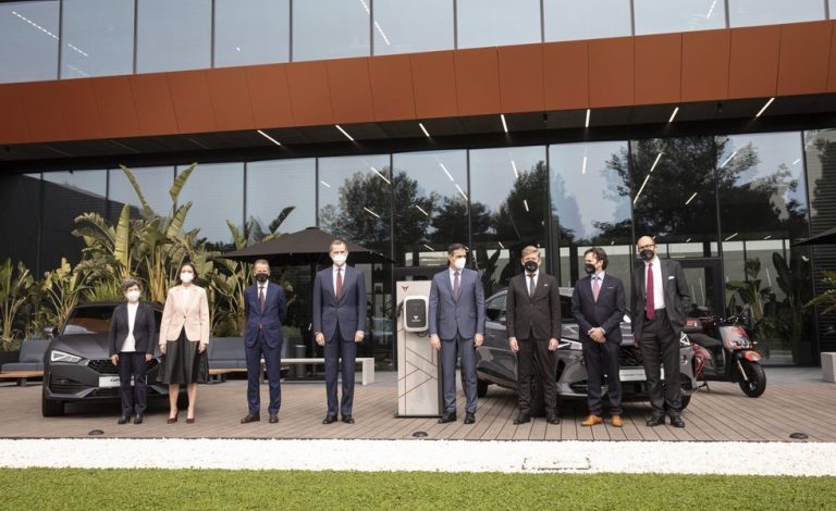 El Gobierno, Seat, Grupo VW e Iberdrola se alían para impulsar la movilidad eléctrica