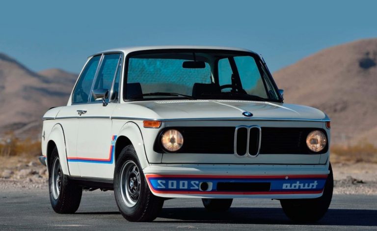BMW 2002 Turbo. Mecum saca a subasta este impresionante ejemplar