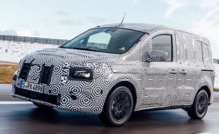 Mercedes-Benz eCitan. Camuflado de momento…