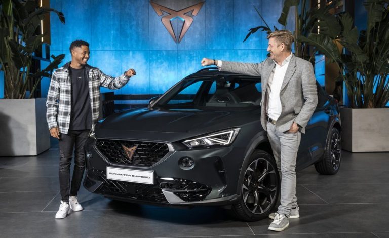 Cupra ficha a Ansu Fati como nuevo embajador