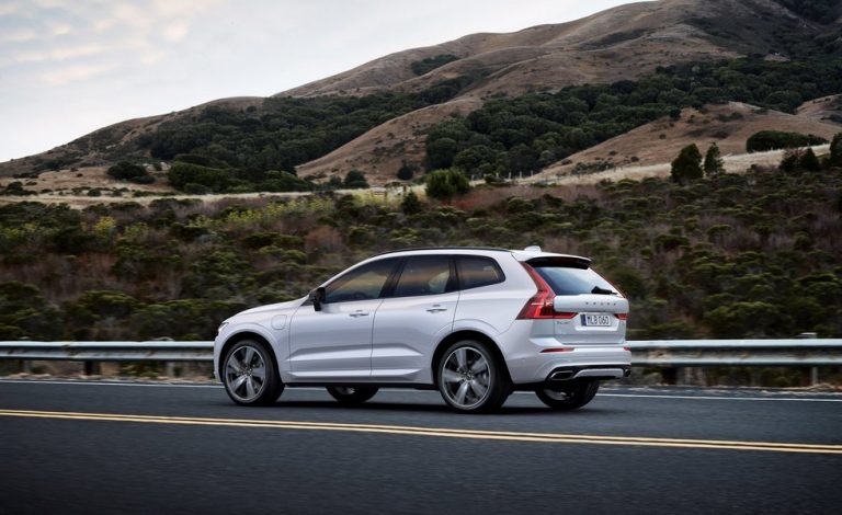 Conducimos el Volvo XC60 B4. Ecología inteligente