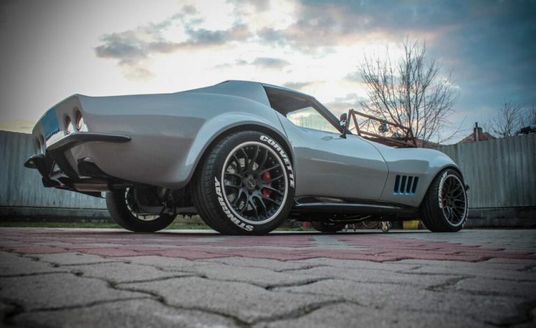 Este Corvette C3 es mucho más moderno de lo que podrías imaginar