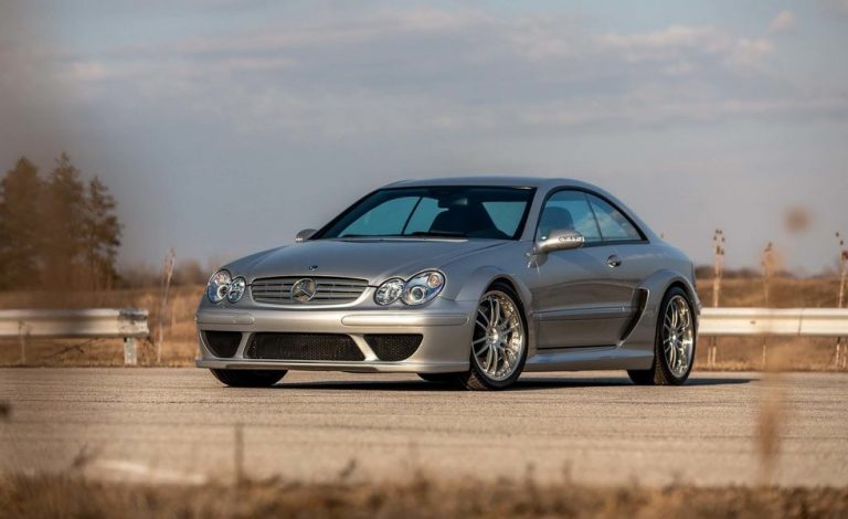 Mercedes-Benz CLK DTM AMG. Uno de los 100 que hay sale a subasta