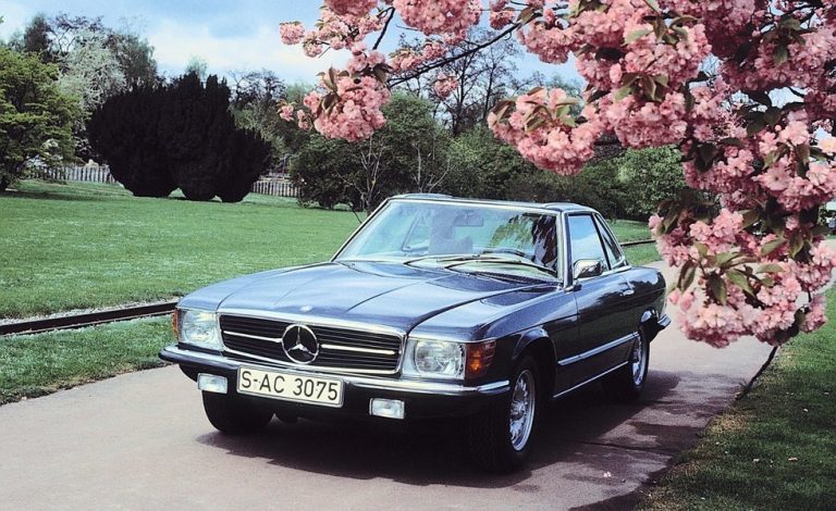 Mercedes-Benz R107 SL. Esta joya cumple 50 años
