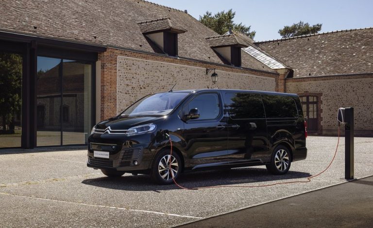 Nos ponemos al volante de los Citroën ë-SpaceTourer y C5 Aircross Hybrid