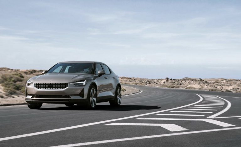 Polestar 2. Ya tiene sus nuevas versiones de acceso