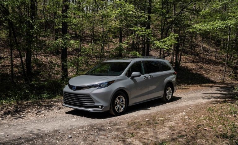Toyota Sienna Woodland Edition. Con lo mejor de un monovolumen y de un SUV