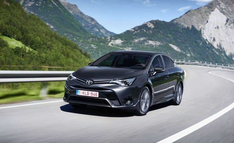 Toyota Avensis. Renovado por dentro y por fuera