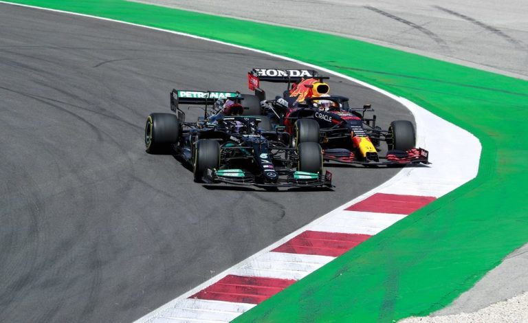 Lewis Hamilton desempata el partido
