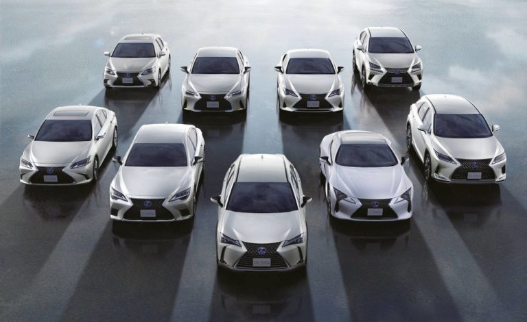 Lexus supera los dos millones de vehículos electrificados vendidos en todo el mundo