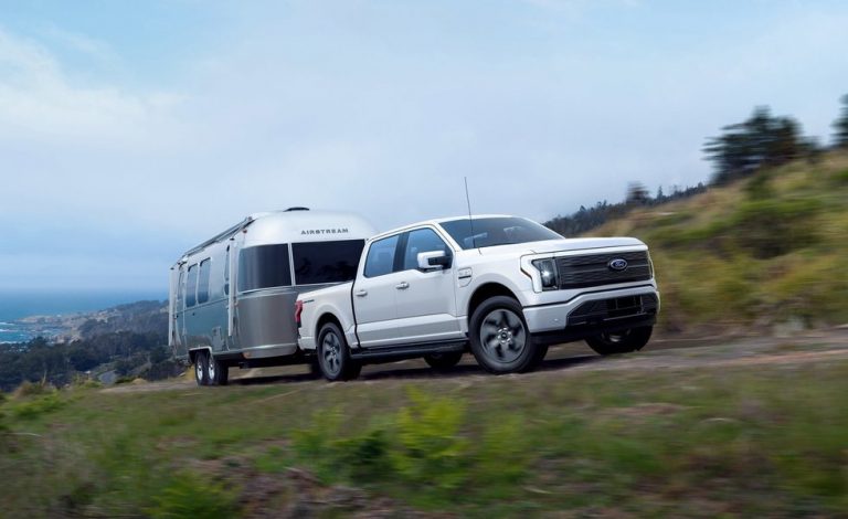 Ford F-150 Lightning. El pick-up más vendido del mundo se hace eléctrico