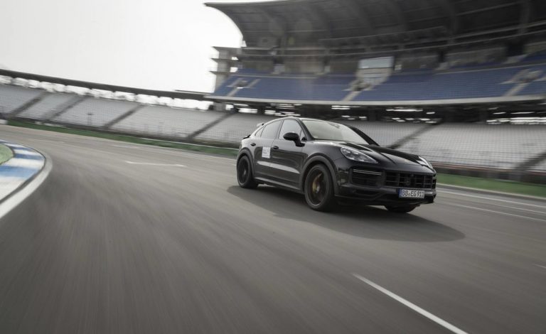 Walter Röhrl pone a punto el futuro Porsche Cayenne