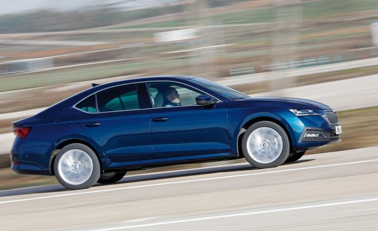 Skoda Octavia iV PHEV 204 CV Style. Inteligente y listo