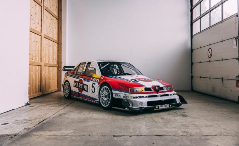 Alfa Romeo 155. Este de carreras de los 90 se subastará