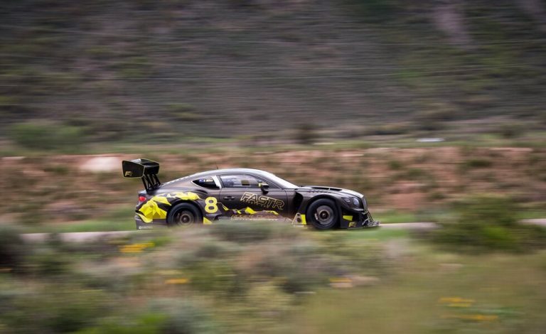 Bentley busca el récord absoluto en Pikes Peak con este Continental GT3