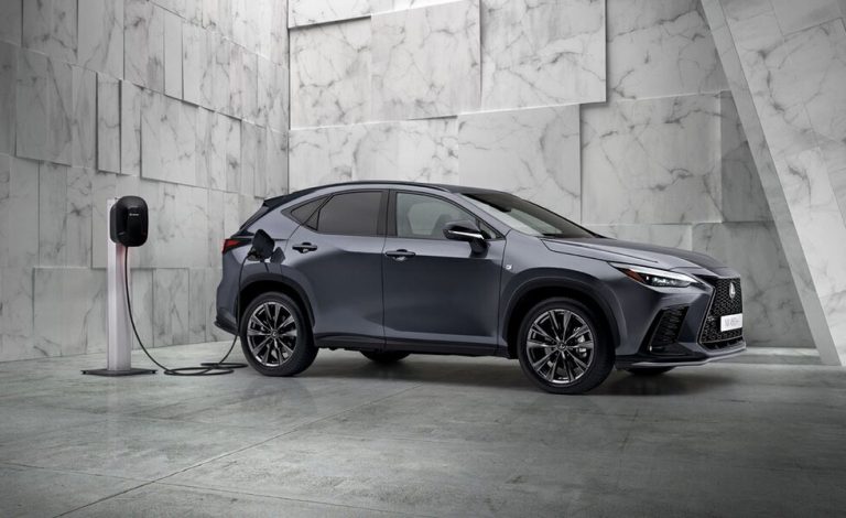 Lexus reinventa el NX