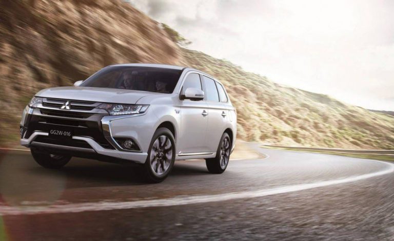 Mitsubishi Outlander PHEV. El todocamino plug-in japonés se renueva