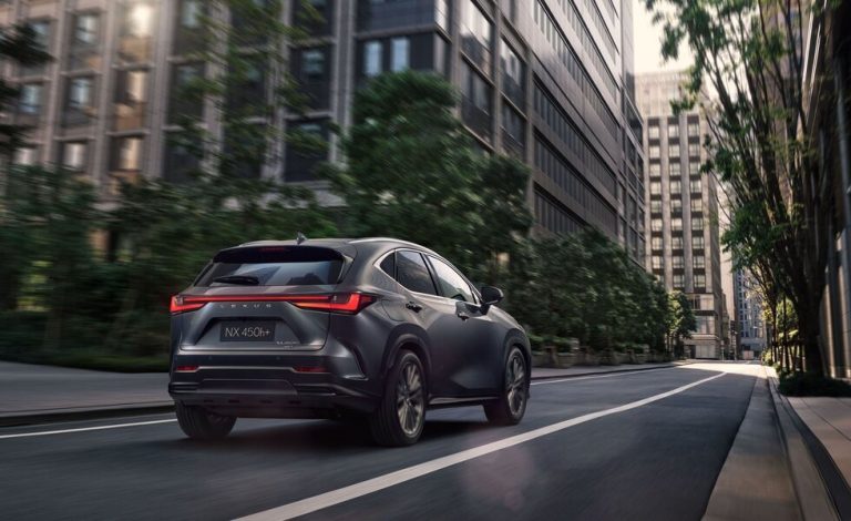 Lexus NX. Los 350h y 450h+ ya están a la venta