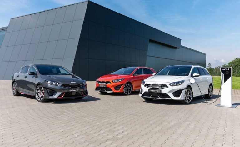 Kia actualiza su familia Ceed con un aspecto más deportivo