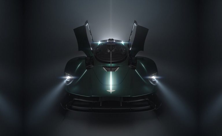 Aston Martin presentará el Valkyrie Roadster en Pebble Beach