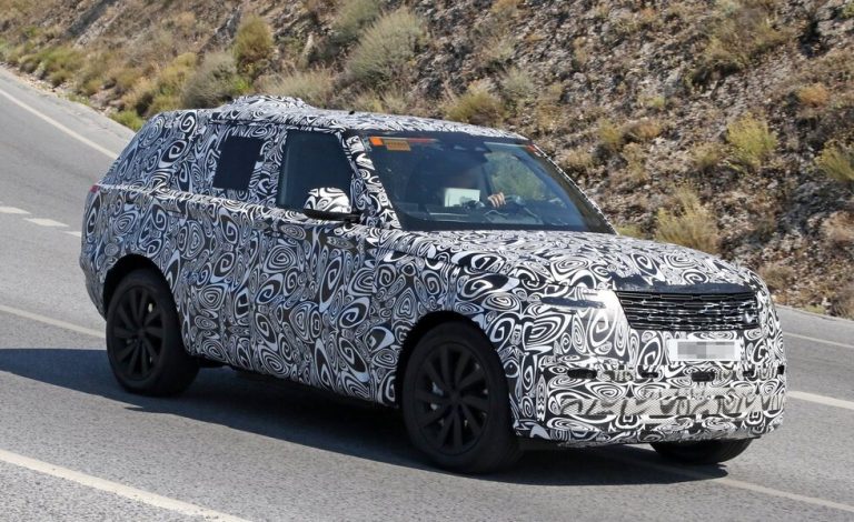 El nuevo Range Rover ya rueda en versión PHEV