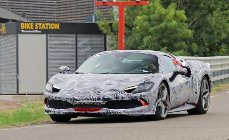 Ferrari prepara el Spider del 296 GTB