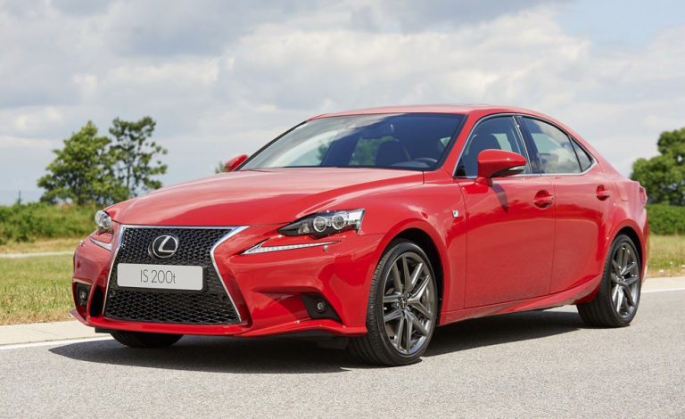 Lexus IS 200t. Se pone a la venta en septiembre
