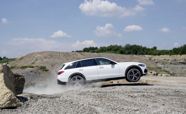 Mercedes-Benz Clase C All Terrain. Por primera vez, sale del asfalto
