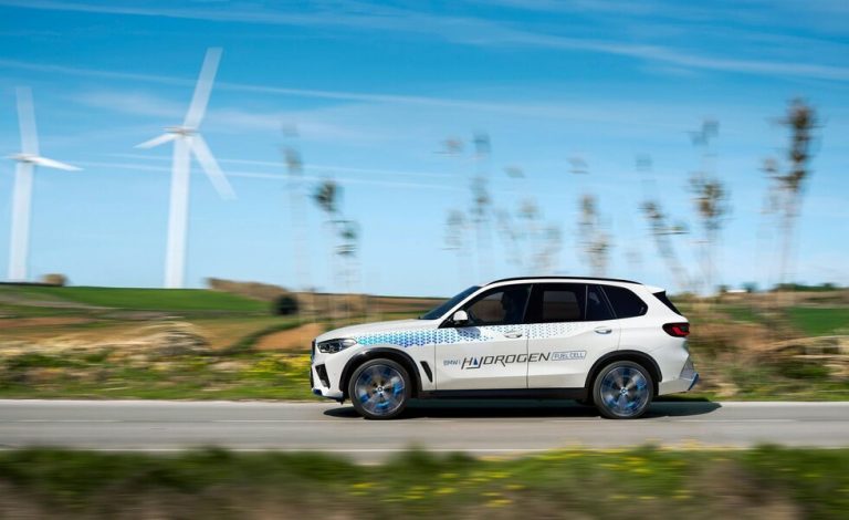 BMW iX5 Hydrogen. Te hará dudar si merece la pena comprar un eléctrico