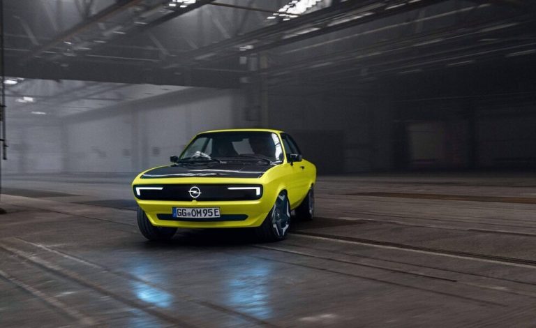 Opel Manta GSe ElektroMOD. Así se fabricó este coche único