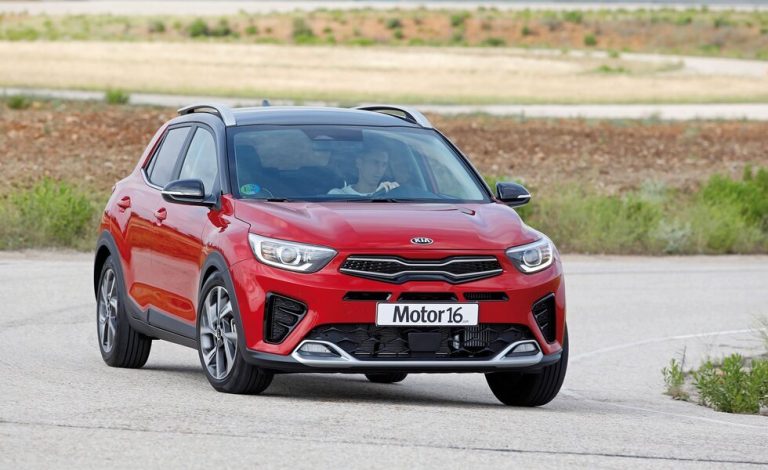 Kia Stonic 1.0 T-GDi MHEV 100 CV IMT GT Line. Agrada por inercia