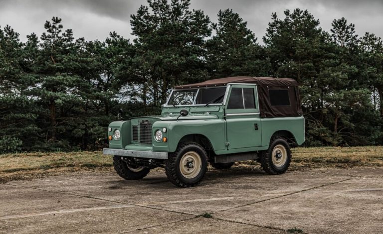 Everrati electrifica el Land Rover Serie IIA