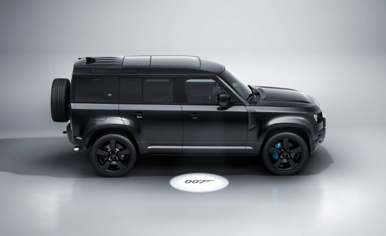 Land Rover Defender V8 Bond Edition. Nueva versión especial de película
