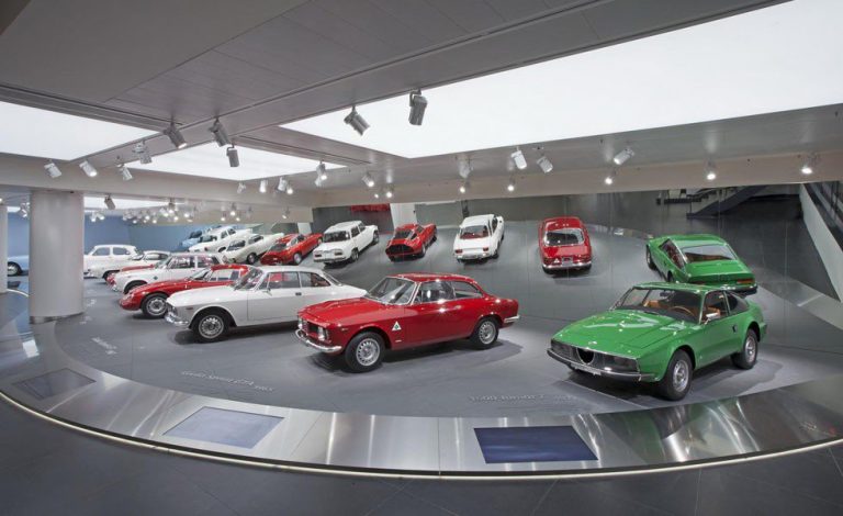 Museo Alfa Romeo en Arese. Bautizado como «La macchina del tempo»
