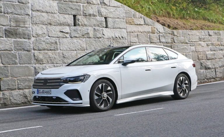 Volkswagen prepara un Passat eléctrico