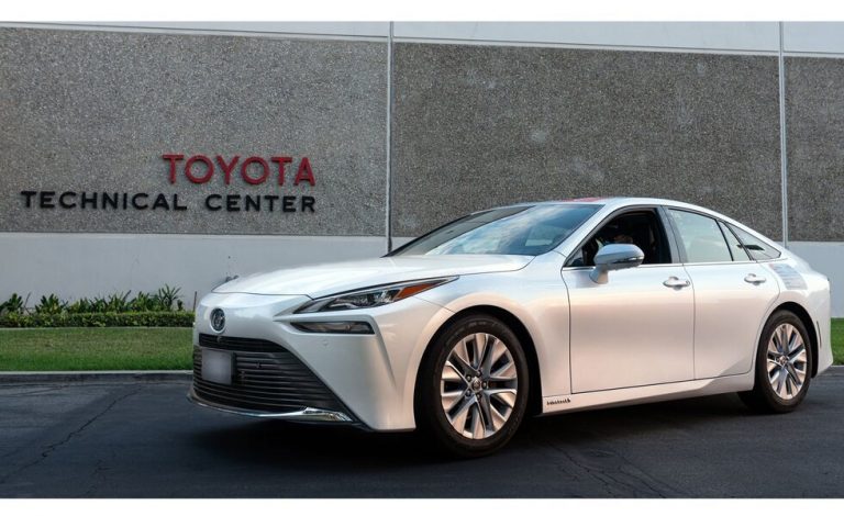 Nuevo Record Guinness para el Toyota Mirai: 1360 kilómetros sin repostar