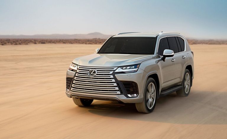 Lexus LX 600 2022. ADN de Toyota Land Cruiser mezclado con un traje de lujo