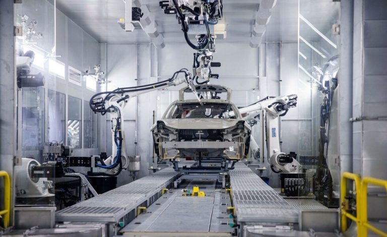 Desde China para Europa. Arranca la producción del Zeekr 001 eléctrico