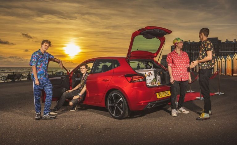 El Seat Ibiza se convierte en una discoteca ibicenca