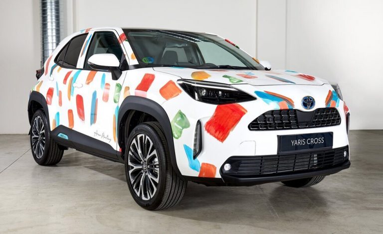Toyota Yaris Cross by Arena Martínez: ejercicio de color
