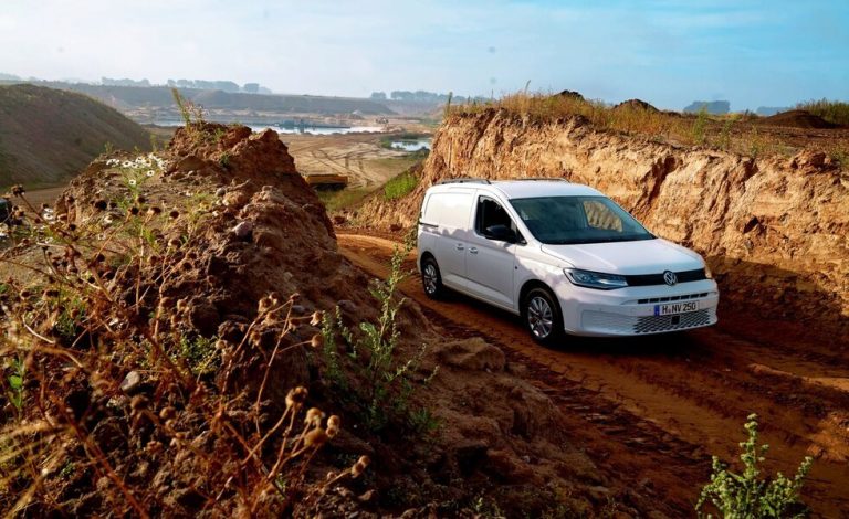 Comerciales ligeros eléctricos, perfectamente válidos para rutas de hasta 210 km