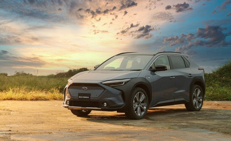 El primer eléctrico de Subaru se llama Solterra y es este SUV