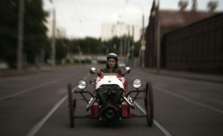 Ekomobil Velomóvil. Un Morgan Three Wheeler a pedales