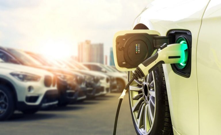 La venta de híbridos compromete el futuro de los vehículos eléctricos puros